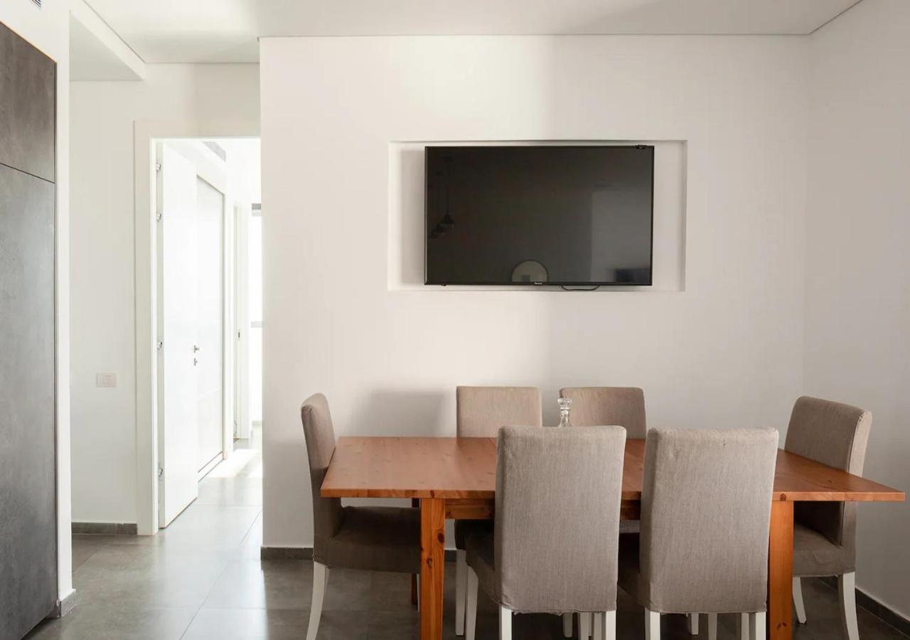 Oַ&O Group- Luxury Penthouse Jacuzzi Sea 36 Floor Apartment Bat Yam Bagian luar foto