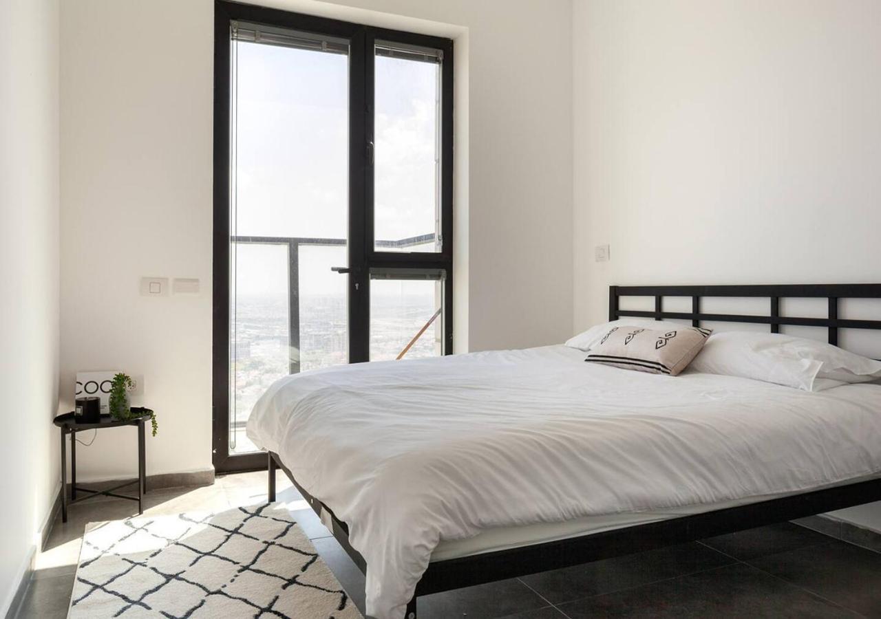 Oַ&O Group- Luxury Penthouse Jacuzzi Sea 36 Floor Apartment Bat Yam Bagian luar foto